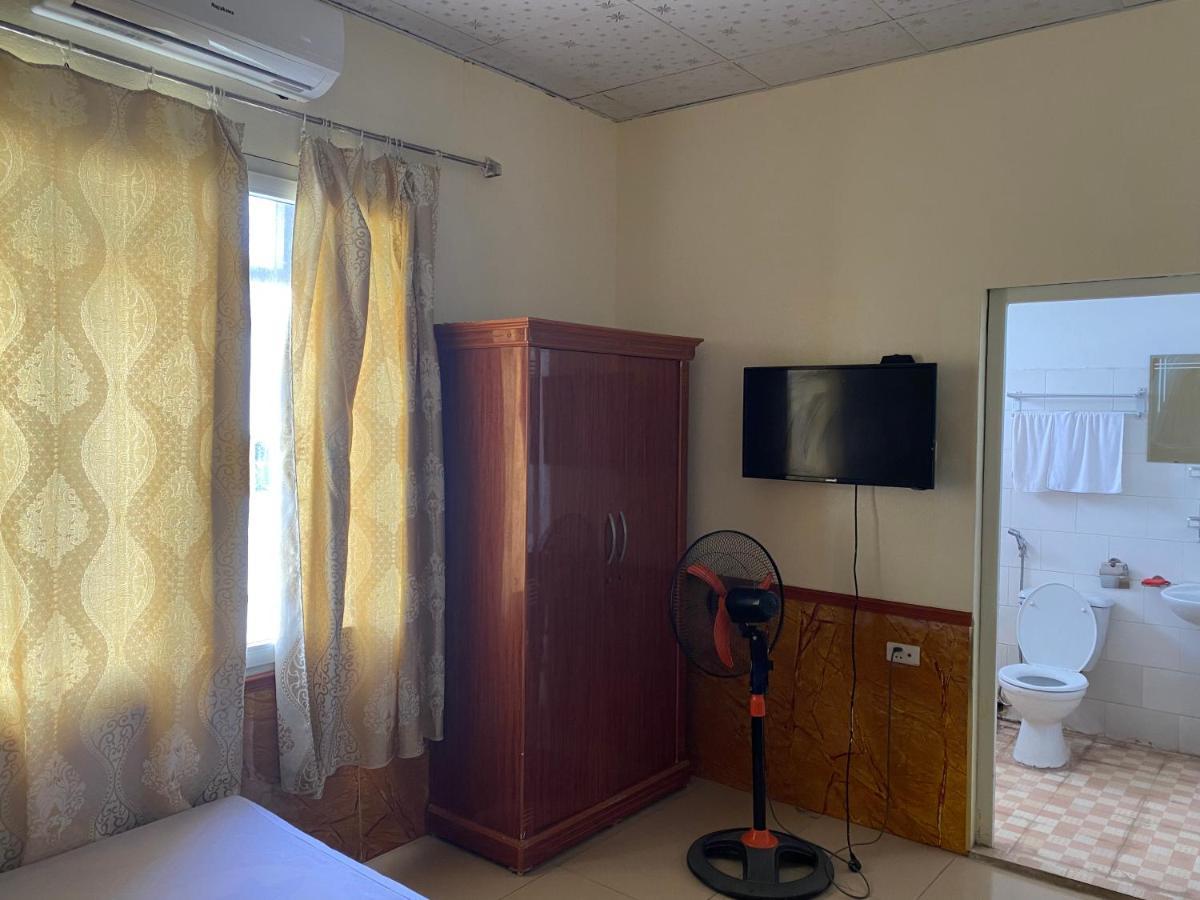 Nha Nghi Famy Hotel Mong Cai Luaran gambar