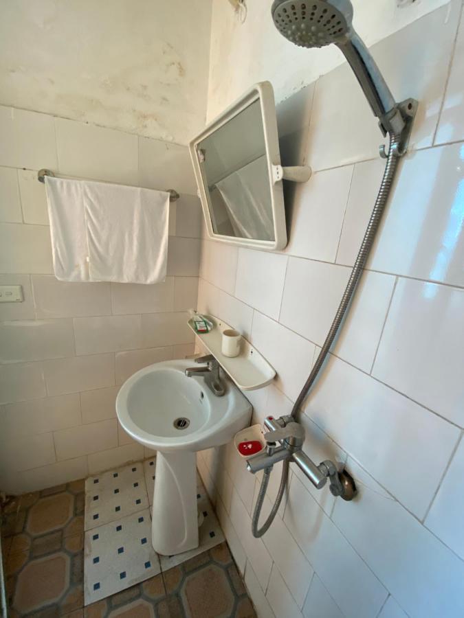 Nha Nghi Famy Hotel Mong Cai Luaran gambar